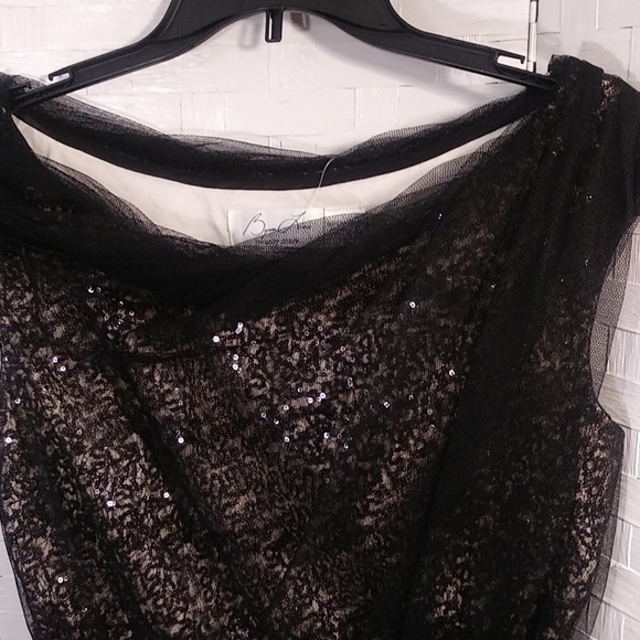 Top - Picture 3 of 8